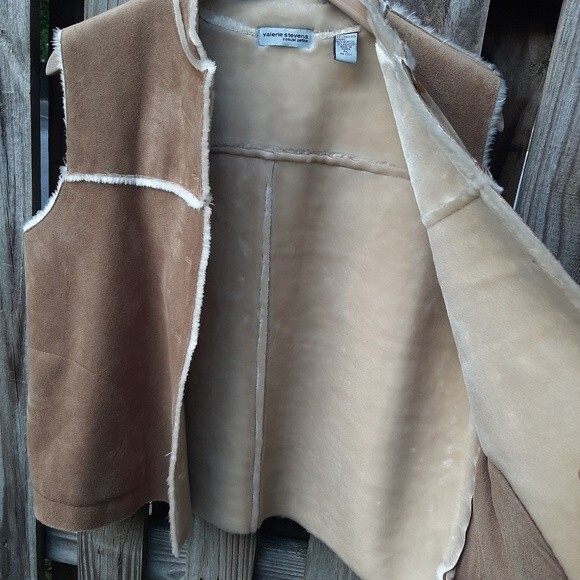 Valerie Stevens Vest Faux Suede Fully Lined Sleeveless Jacket Size LP - Picture 4 of 13